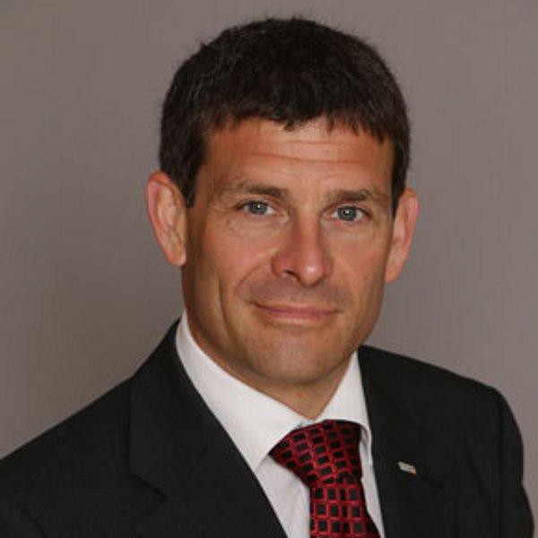Profilbild von Prof. Dr. Dirk Hübner