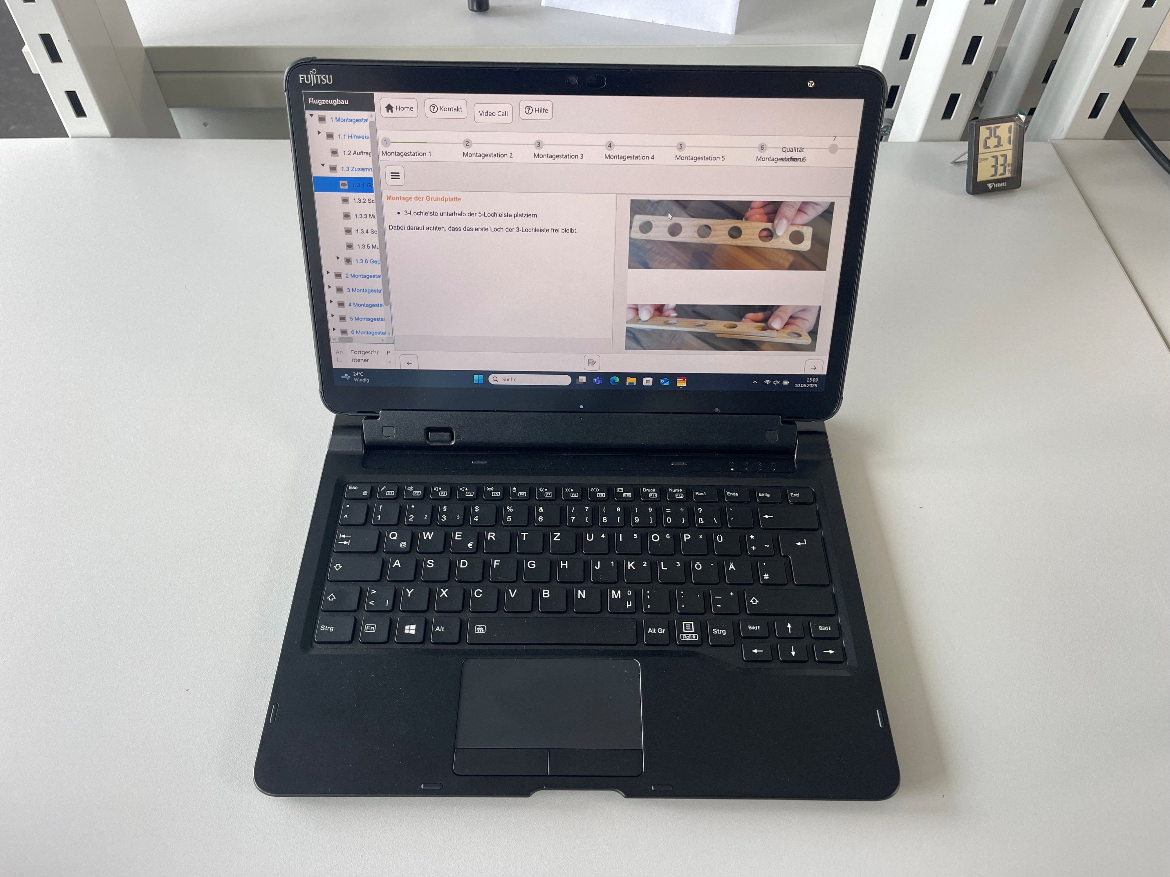 Studierenden-Tablet mit Assistenzsystem